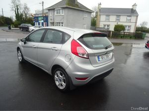Ford Fiesta ZETEC 1.5 DIESEL  5DR - Image 3