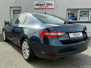 Skoda Superb STYLE 2.0 TDI 150HP 5DR  ** PRICE DRO - Image 4