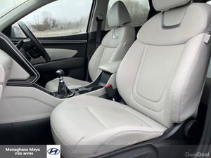 Hyundai Tucson 1.6 DIESEL EXECUTIVE 5DR - Image 4