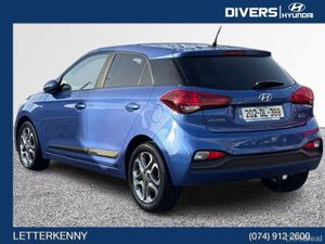Hyundai i20 Active Deluxe Plus - Image 2