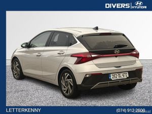 Hyundai i20 Deluxe Plus - Image 2