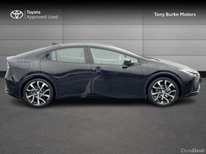 Toyota Prius PHEV - Plug-In Hybrid - Save EUR 8,00 - Image 3