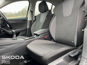 Skoda Octavia AMBITION 2.0 TDI 115HP 5DR - Image 4