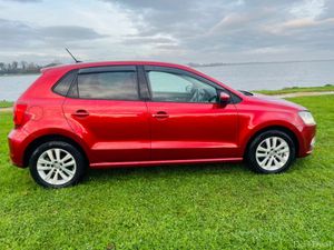 Volkswagen Polo ONLY 49K KM //AUTO  // FINANCE - Image 4