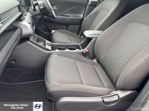 Hyundai KONA ELEGANCE 1.6 PETROL HYBRID HEV - Image 4