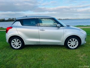 Suzuki Swift 1.3 Auto//FINANCE AVAILABLE//CALL TOD - Image 3