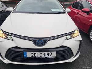 Toyota Corolla 2020 1.8 Hybrid Luna Saloon - Image 3