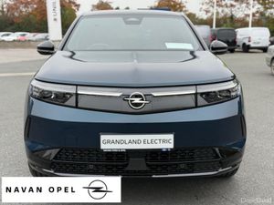 Opel Grandland GS-Line Electric 210Ps 520Km Range - Image 3