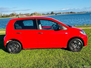 Volkswagen up! Mint Condition - Image 4