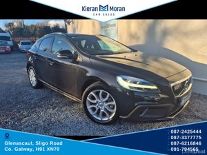 Volvo V40 5DR AUTO - Image 2