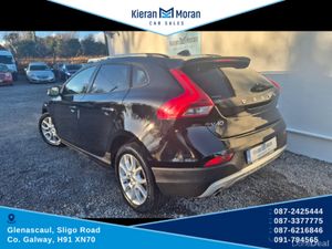 Volvo V40 5DR AUTO - Image 3