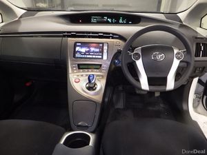 Toyota Prius HI  SPEC | PEARL WHITE | ALLOYS - Image 4