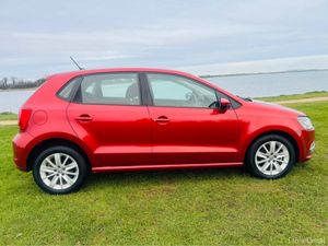 Volkswagen Polo VW Polo Metallic Red 41 km - Image 3