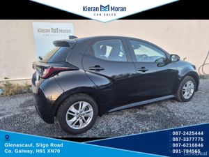 Toyota Yaris HYBRID AUTO 4DR - Image 4