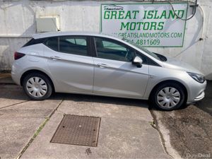 Opel Astra 1.0 petrol 5 door hatchback - Image 2