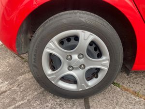 Kia Picanto 1.0i Petrol - Image 4