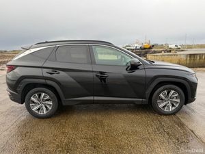 Hyundai Tucson T-GDI PREMIUM - Image 3