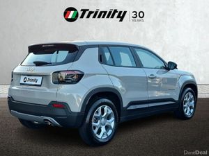 Jeep Avenger ** ALTITUDE ** 1.2 100 BHP ** TRINITY - Image 3