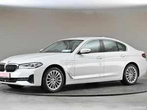 BMW 5-Series 530E**LOADED WITH EXTRAS**TECH PACK + - Image 4