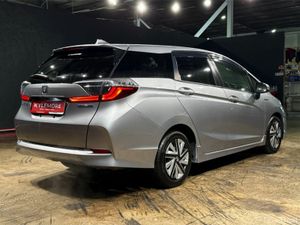 Honda Shuttle HYBRID 1.5L AUTOMATIC - CRUISE CONTR - Image 4
