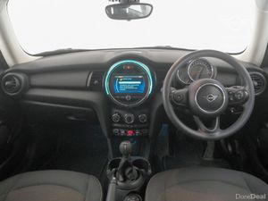 Mini Cooper 3-Door One Classic - Image 4