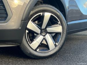Opel Crossland SC-1.2 110PS -PET- -PET-6SP 5DR X - Image 3