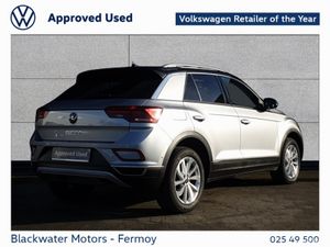 Volkswagen T-Roc 2.0TDI 116BHP STYLE PL WITH WINTE - Image 4