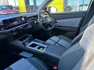 Opel Grandland GS SUV 1.2 136PS MHE - Image 3