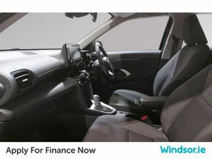 Toyota Yaris Cross 1.5 Hybrid CVT Luna - Image 3