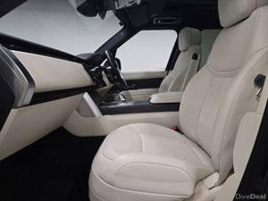 Land Rover Range Rover Diesel Estate SE - Image 4