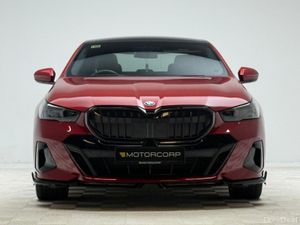 BMW 5-Series 550E M SPORT PRO XDRIVE - Image 2