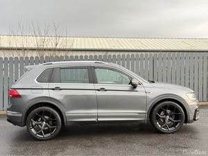 Volkswagen Tiguan 2019 Volkswagen Tiguan R-Line - Image 3