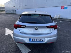 Opel Astra 1.0 PETROL, TURBO, FULL HISTORY, LOW MI - Image 4