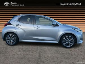 Toyota Yaris PLATINUM // FULL LEATHER // AIR CON / - Image 3
