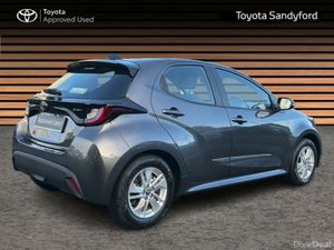 Toyota Yaris HYBRID LUNA // REAR CAMERA // TOYOTA - Image 2