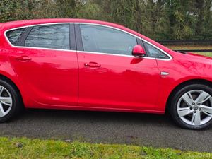 13 Vauxhall Astra 1.6 D SRI 165 BHP NEW NCT - Image 4