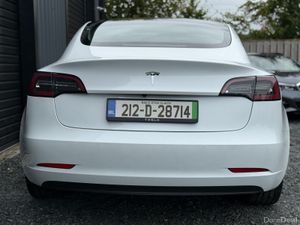 212 Tesla Model 3 Standard Range Plus - Image 4