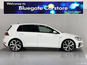 Volkswagen Golf 2.0 TDI GTD DSG**DIGITAL DASH**TOU - Image 3