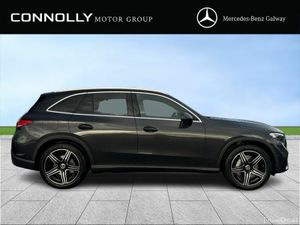 Mercedes-Benz GLC 220d AMG Line *360 Camera* - Image 4