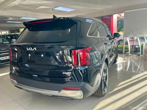 Kia Sorento PHEV 7 Seat - Image 4