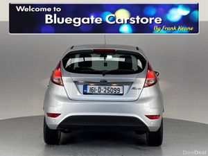 Ford Fiesta TITANIUM 1.0 65PS**BLACK CLOTH INTERIO - Image 4