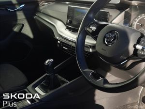 Skoda Octavia **TINY MILEAGE** AMBITION 2.0TDI 115 - Image 3