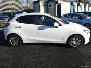 Mazda Demio Skyactive 1.3 Auto - Image 4