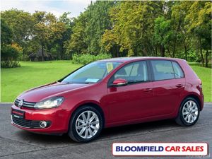 Volkswagen Golf HIGHLINE , SUNROOF // LOW MILEAGE - Image 3