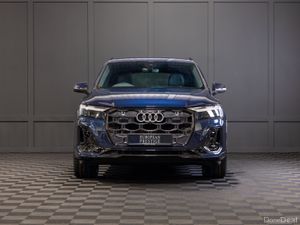 2025 Audi Q7 55 TFSIe Quattro S-Line - Image 2