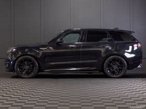 2023 Range Rover Sport P440e Dynamic HSE - Image 3