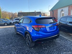 Honda Vezel RS - Image 2