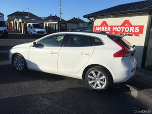 2018 VOLVO V40 AUTOMATIC TURBO DIESEL - Image 2