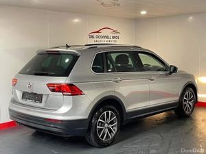 Volkswagen Tiguan CL 2.0 TDI MANUAL 6SPEED FWD 150 - Image 3
