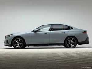 BMW 5-Series 530E M SPORT - Image 4